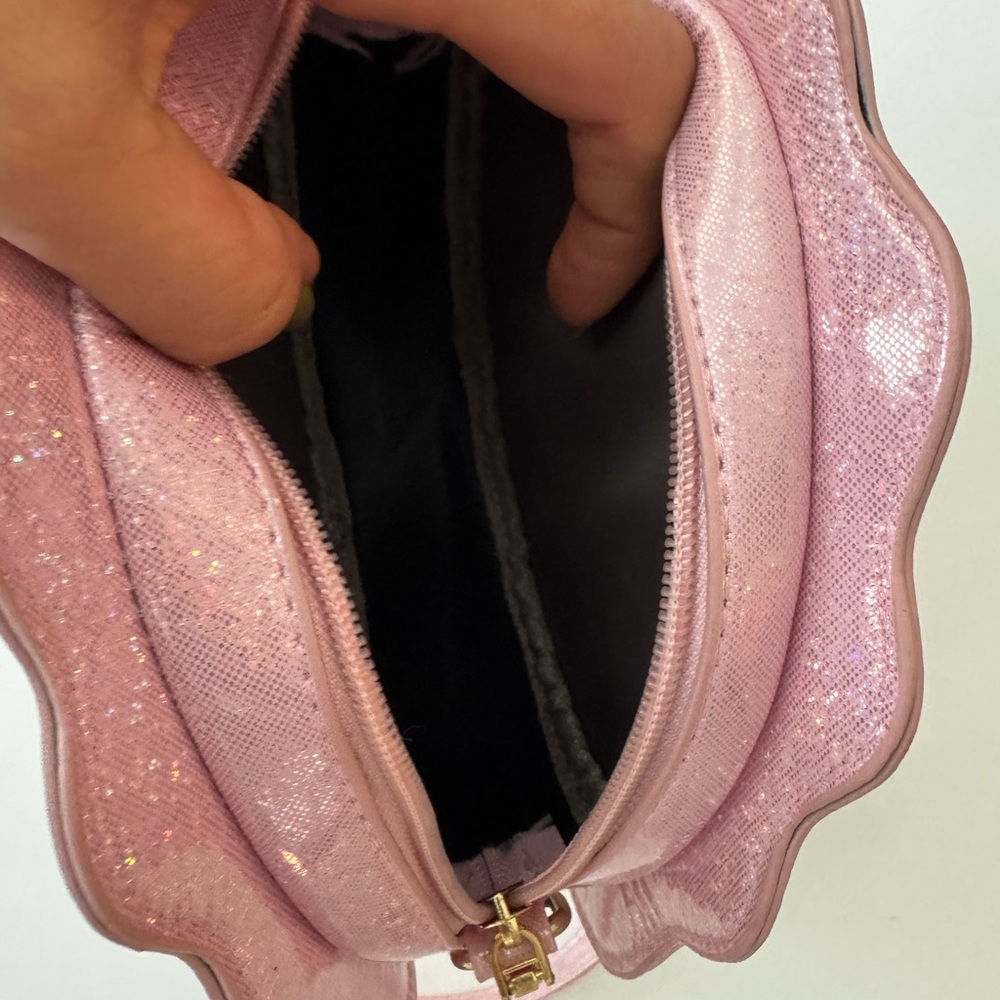 Pink Shell-Shaped Crossbody Bag - Picture 6 of 6